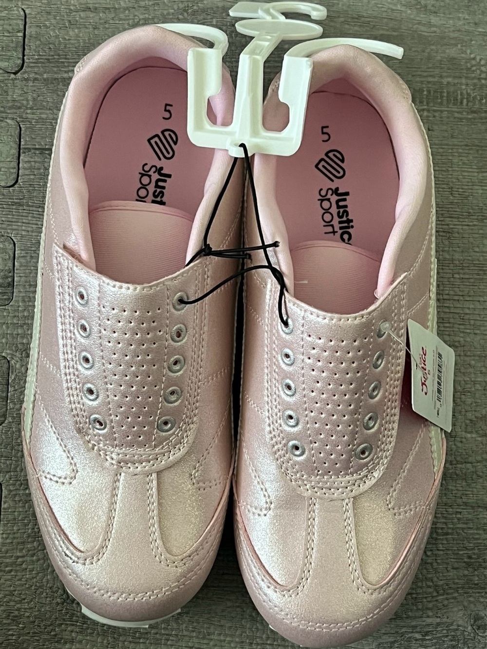 Justice Sport Low Top  Kids Sneaker US 5 Pink/White